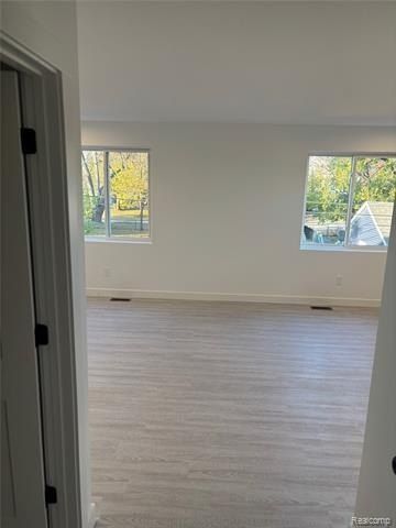 1019 E George Avenue. Hazel Park, MI 48030