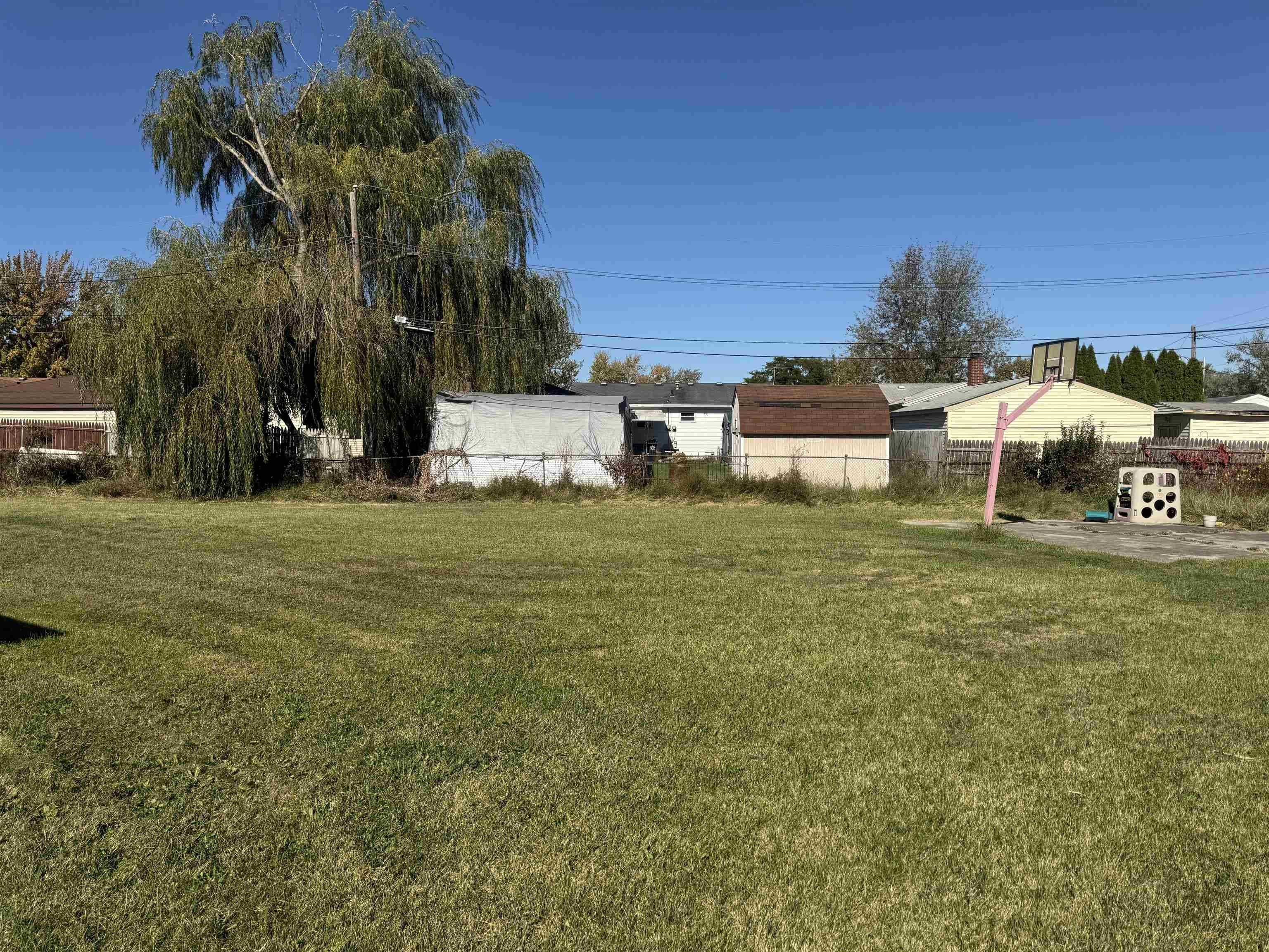 34600 Michelle. Romulus, MI 48174