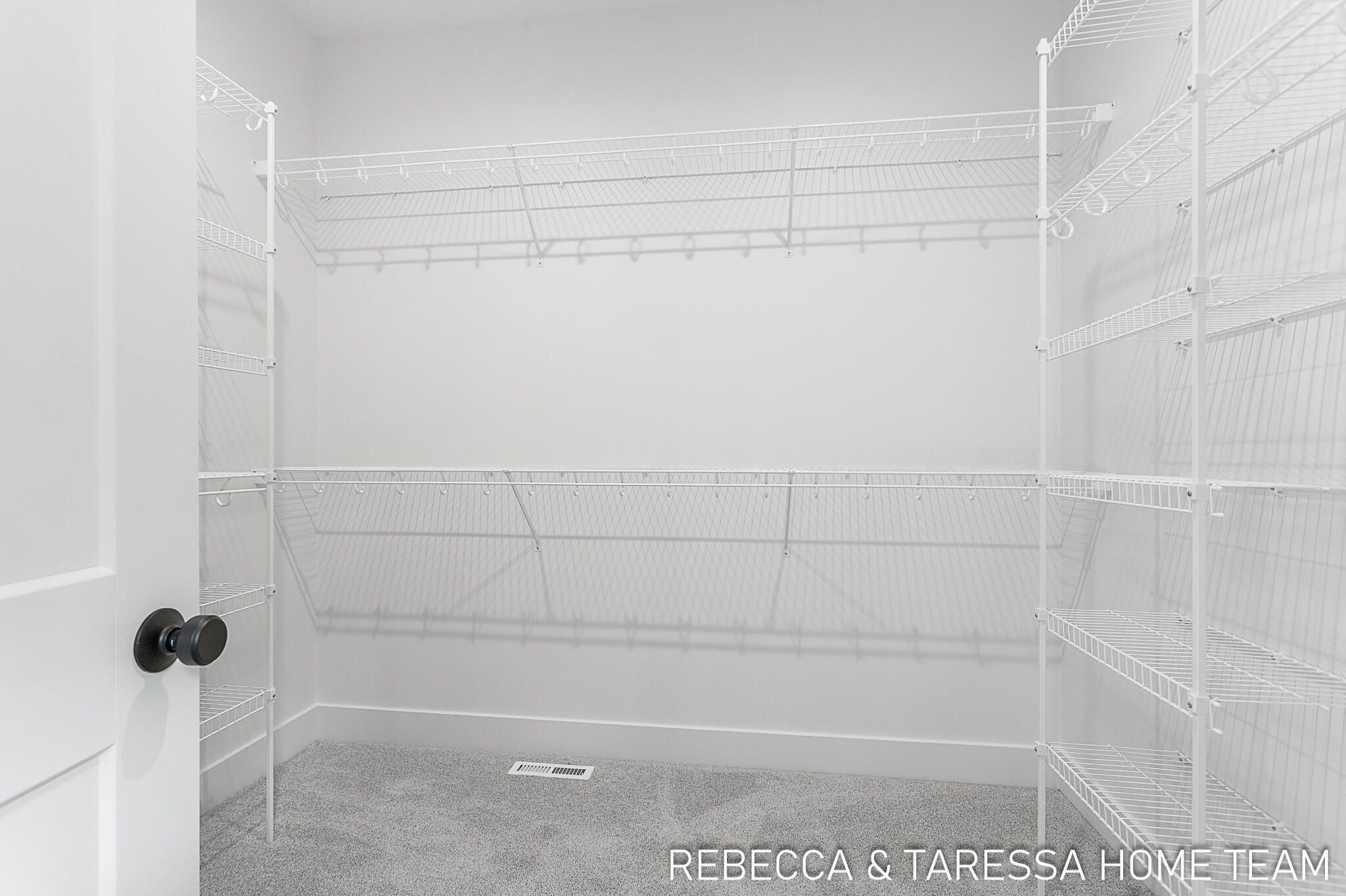 401 Sabine 31 Drive. Muskegon, MI 49442