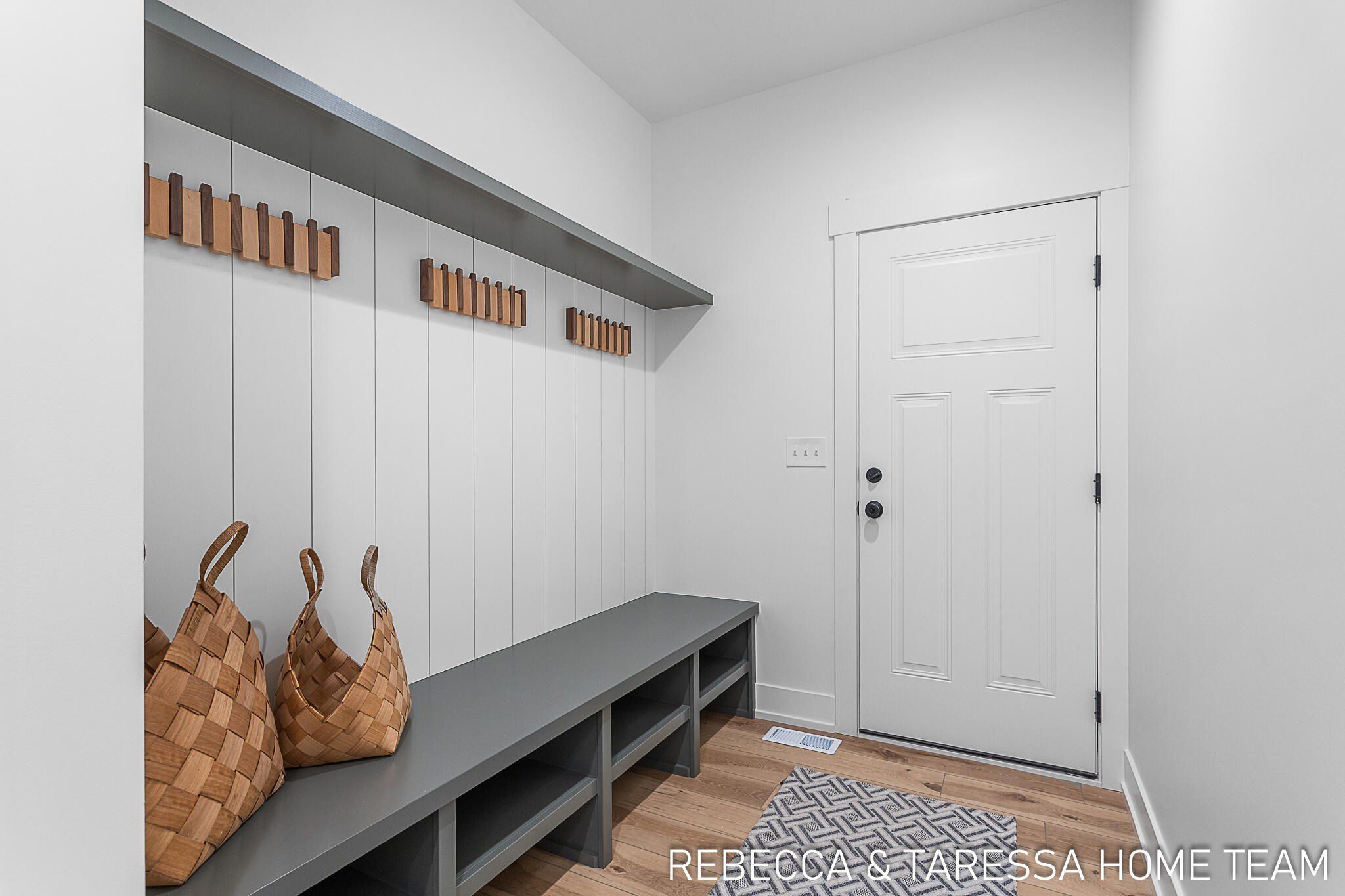 401 Sabine 31 Drive. Muskegon, MI 49442