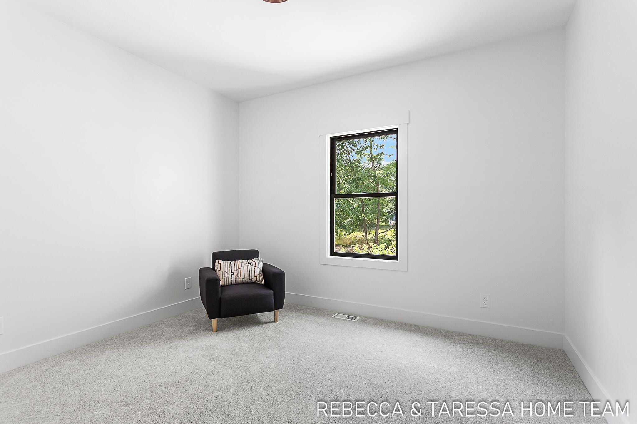 401 Sabine 31 Drive. Muskegon, MI 49442