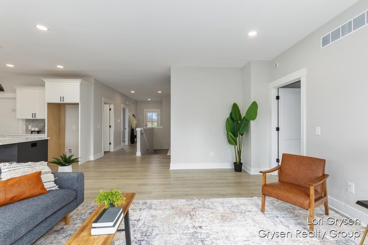 6704 Sheldon Crossing Drive Unit 45. Hudsonville, MI 49426