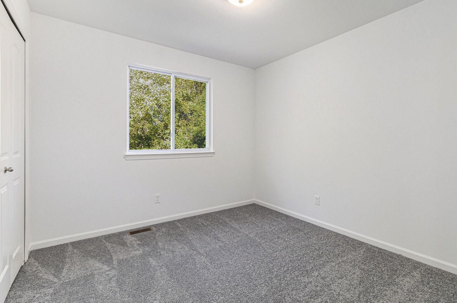 7177 Belle Pointe Drive. Belleville, MI 48111