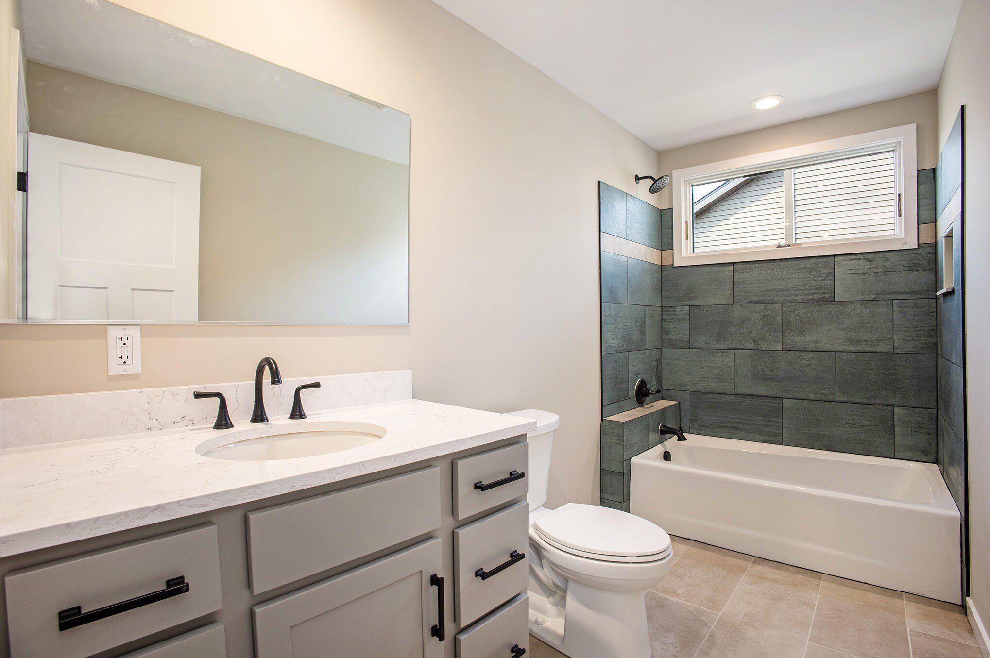 1032 Arlington Avenue. Grand Haven, MI 49417