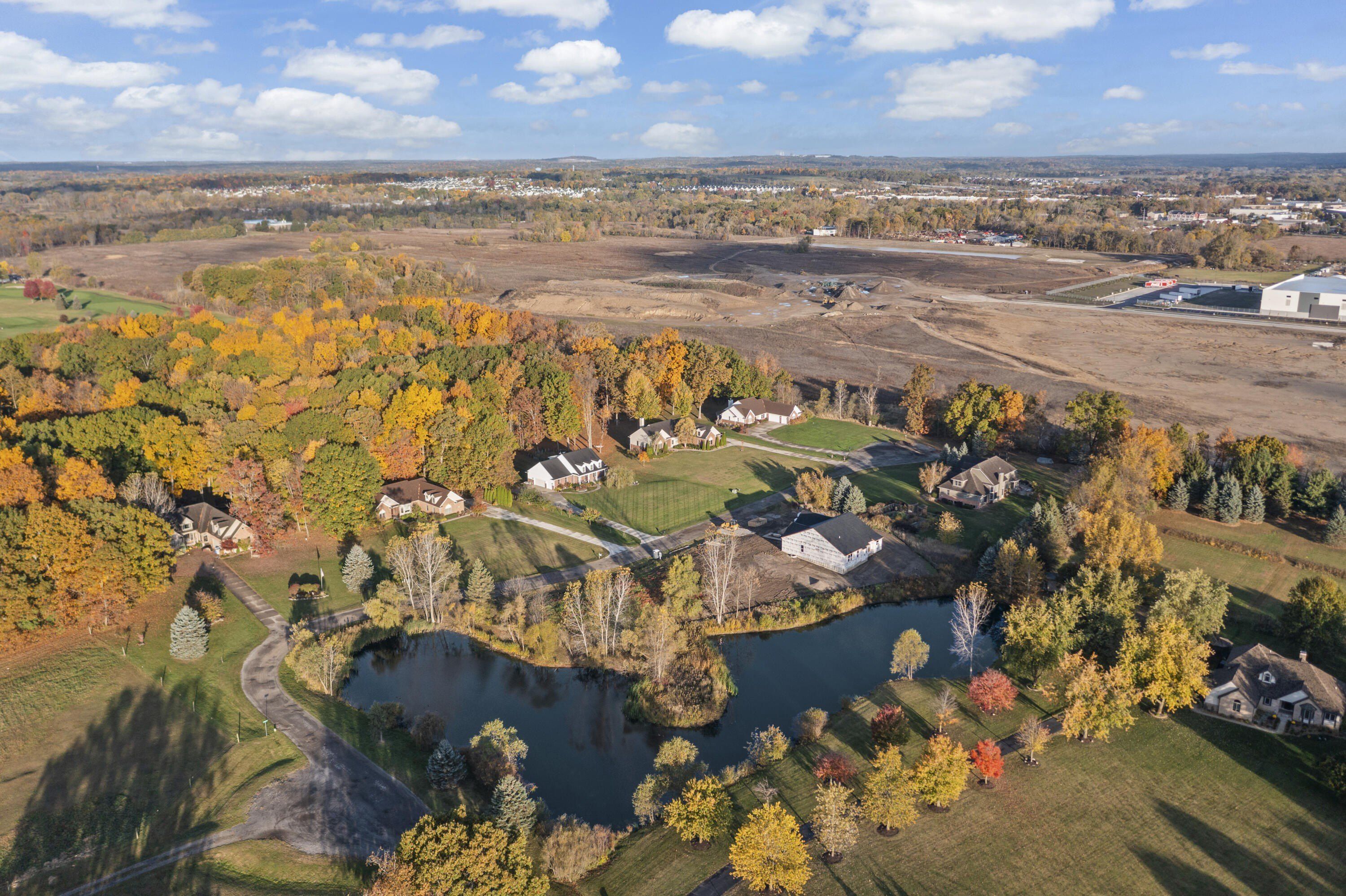 28510 Coyote Court. New Hudson, MI 48165