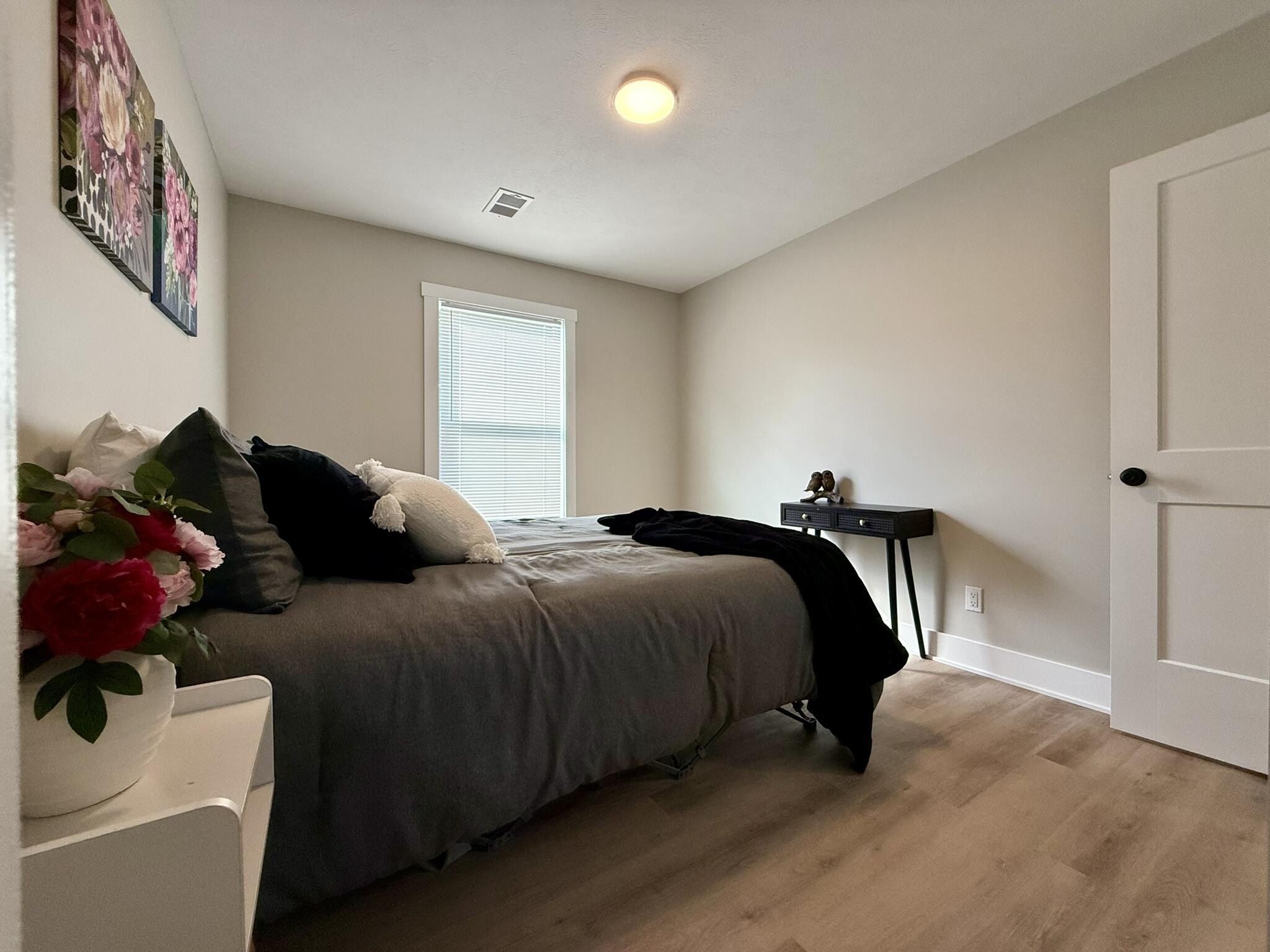 287 E Walton Avenue. Muskegon, MI 49442