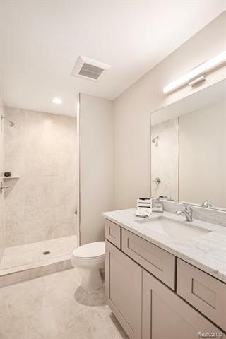 13937 Regatta Bay Drive. Shelby Twp, MI 48315