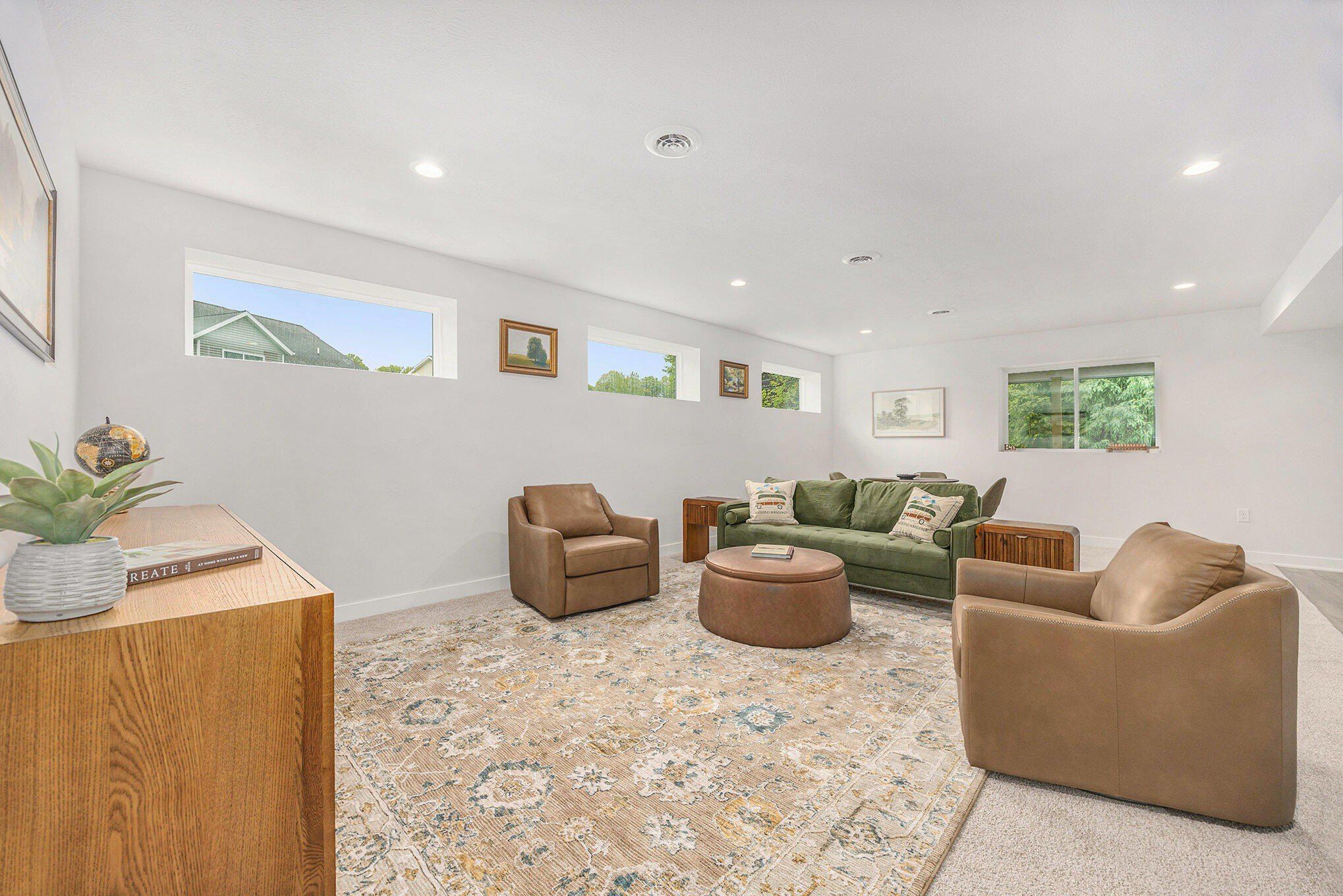 7215 Chandler Drive Ne. Belmont, MI 49306