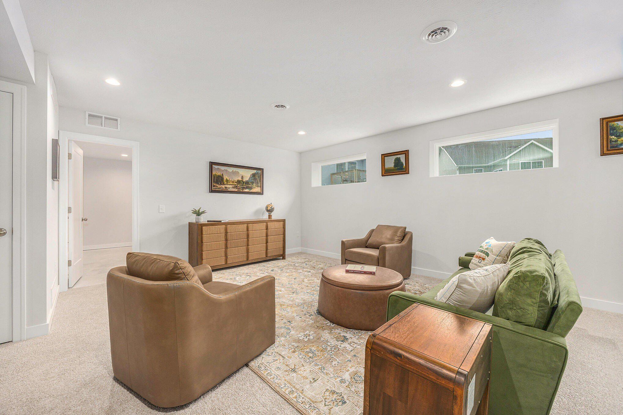 7215 Chandler Drive Ne. Belmont, MI 49306