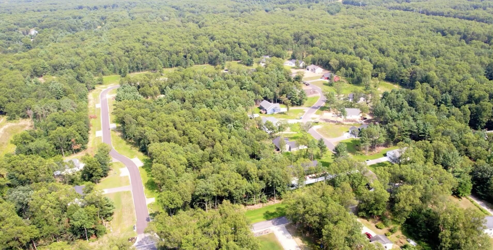 400 Sabine Drive Unit 8. Muskegon, MI 49442