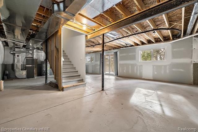 8740 Oak Ridge Trail. Westland, MI 48185