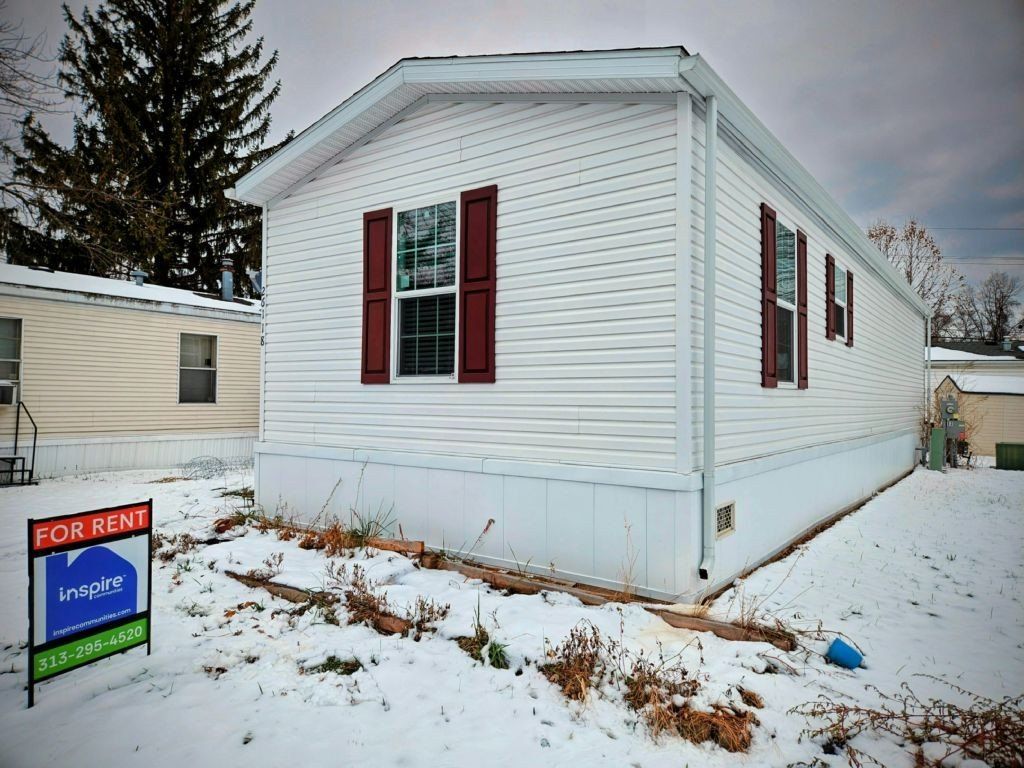 26118 Second St  53. Taylor, MI 48180