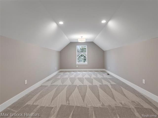 7670 Parshallville Road. Fenton, MI 48430