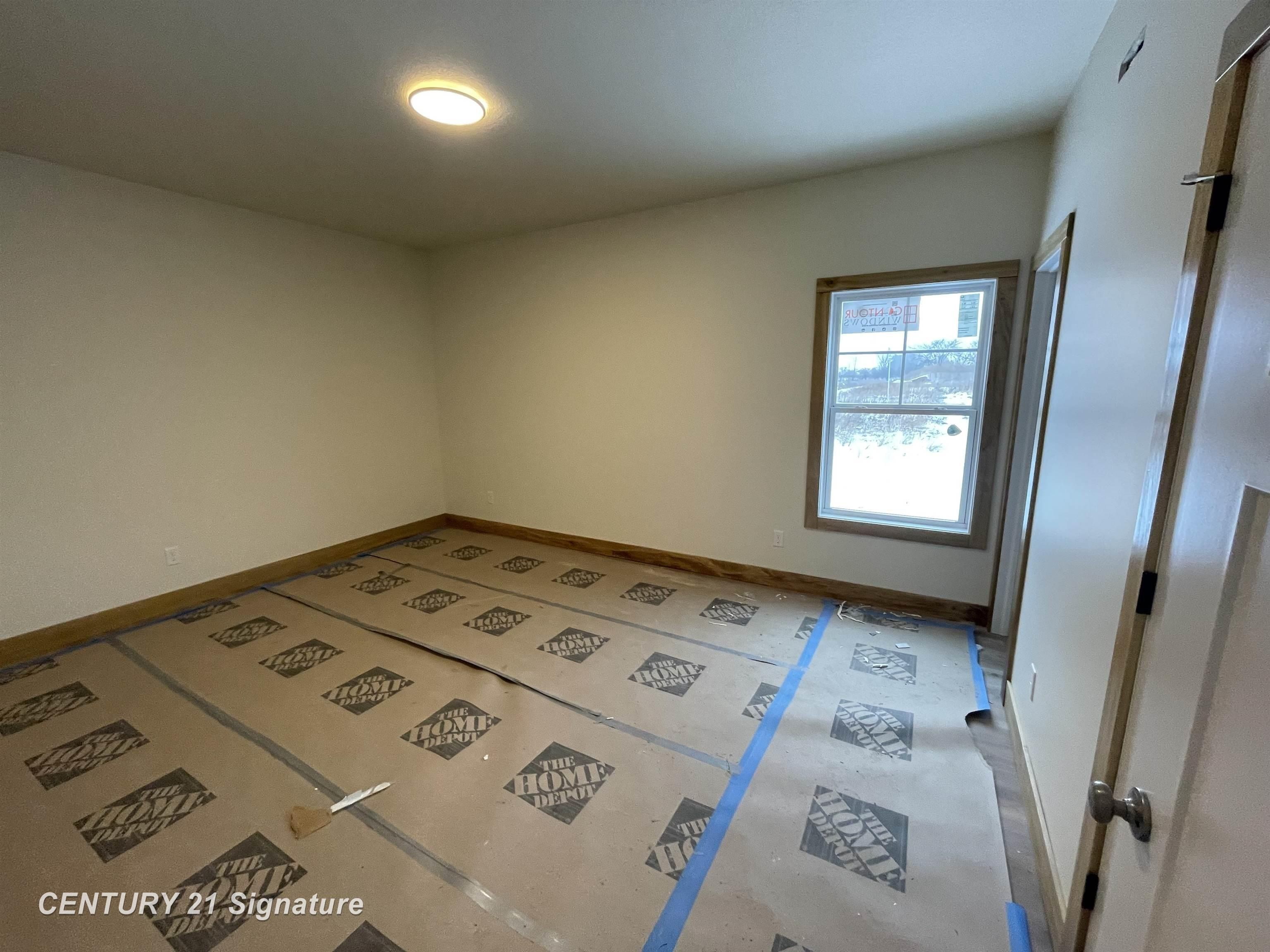 8483 N River Rock. Freeland, MI 48623