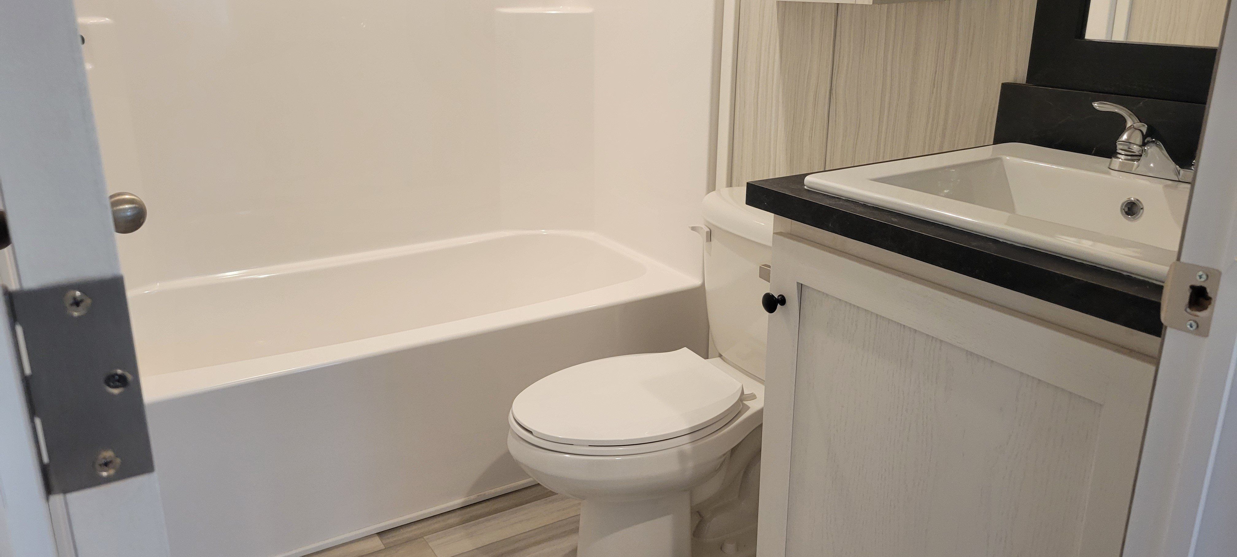 353 Stratford. Dimondale, MI 48821