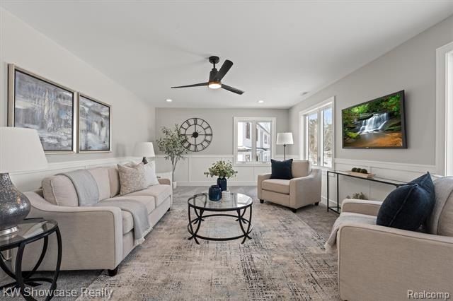 9090 Buckingham Street. White Lake, MI 48386