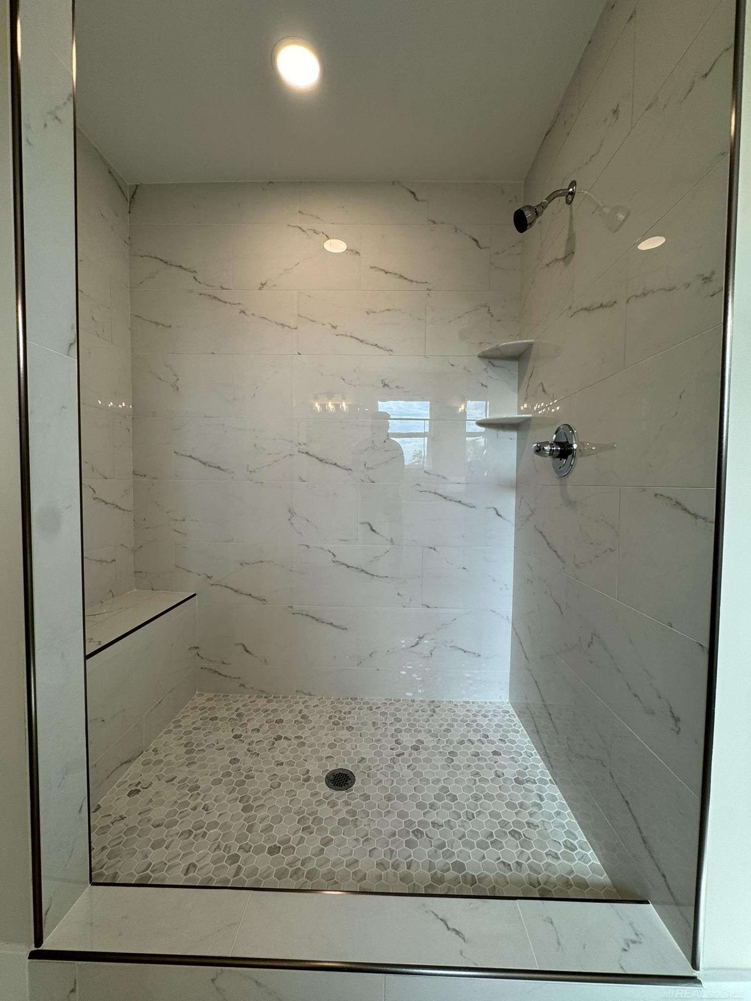 37183 Curwood. Sterling Heights, MI 48310