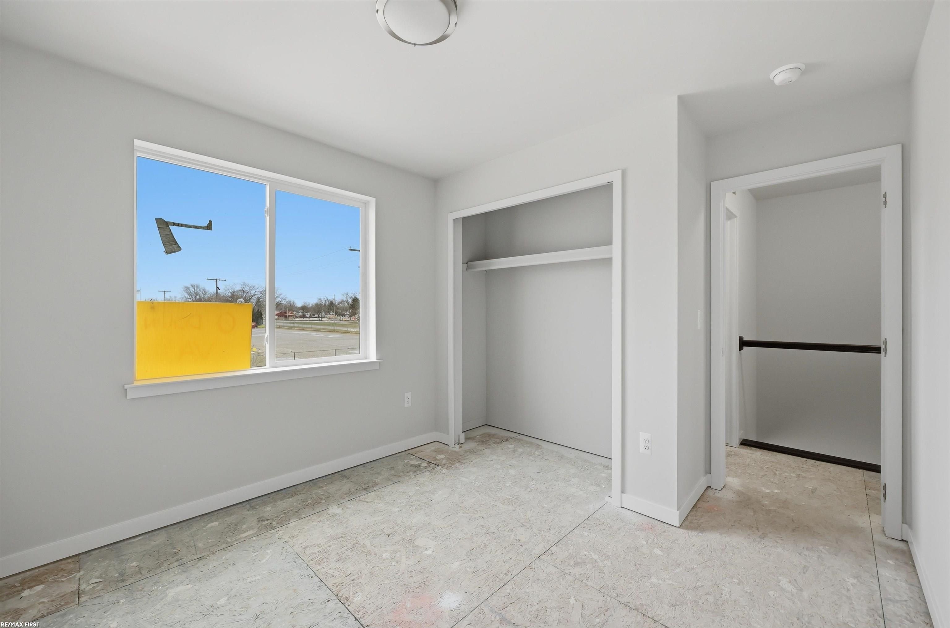 17751 Pasadena. Roseville, MI 48066