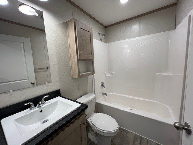 23448 Winifred Avenue. Warren, MI 48091