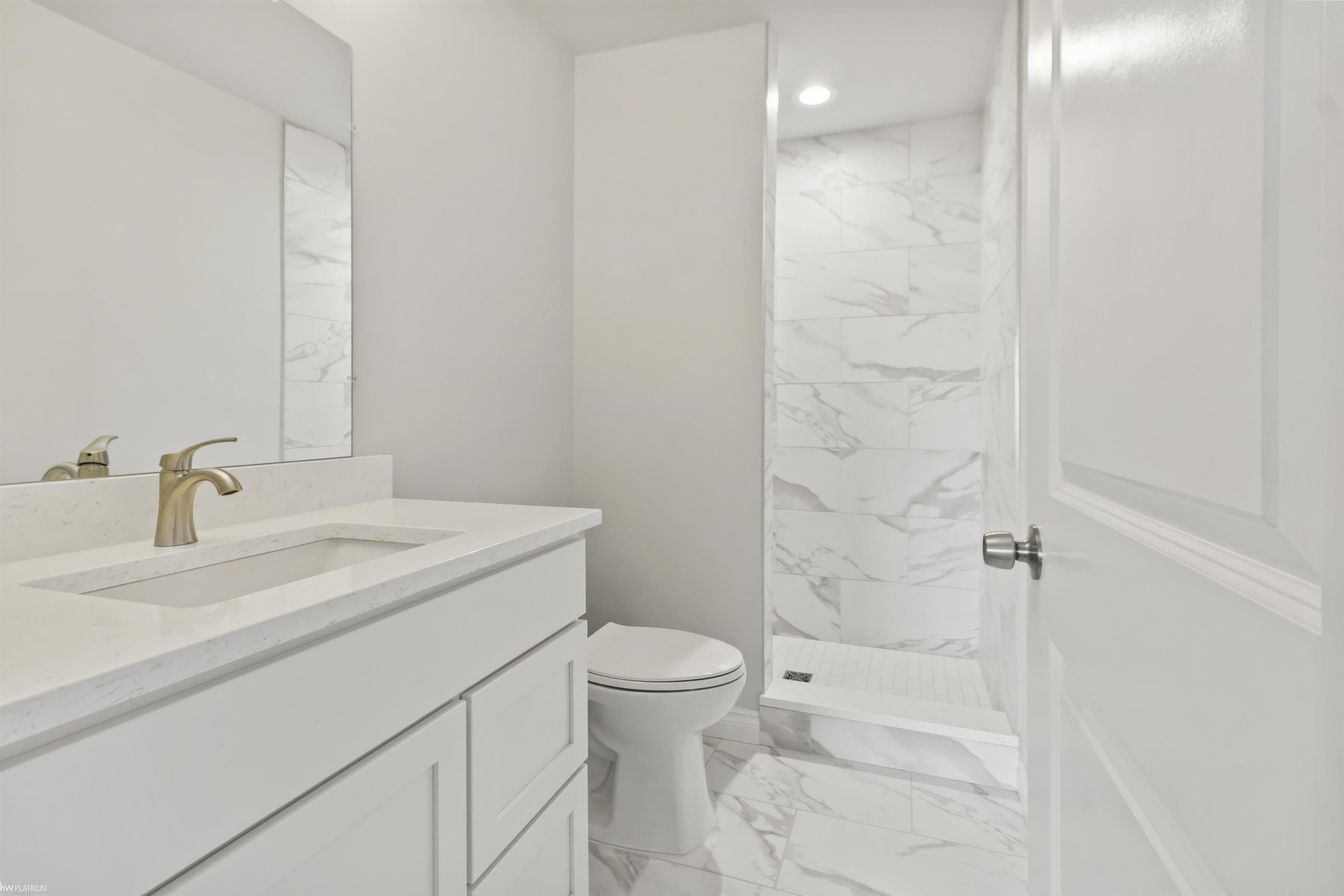 26169 Juliagrove. New Baltimore, MI 48051