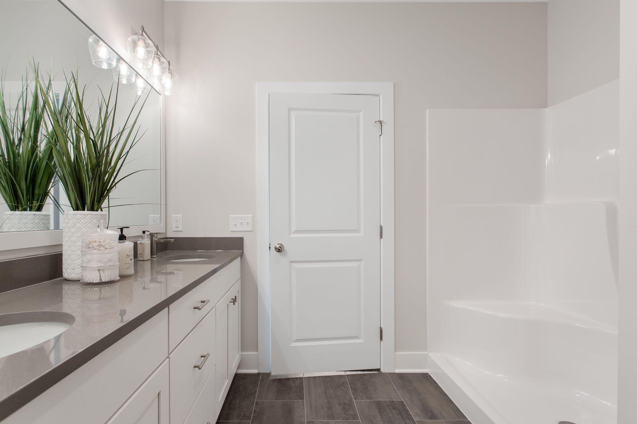 1519 Eagle Shore Court. Hudsonville, MI 49426