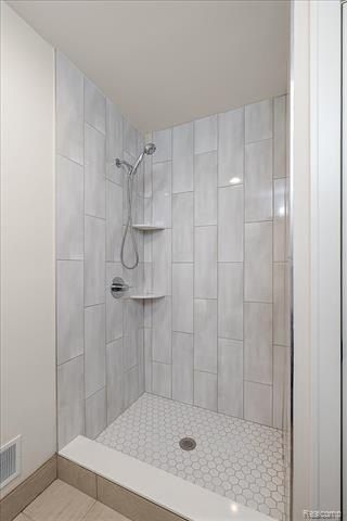 2911 Walsh Drive. Rochester Hills, MI 48309