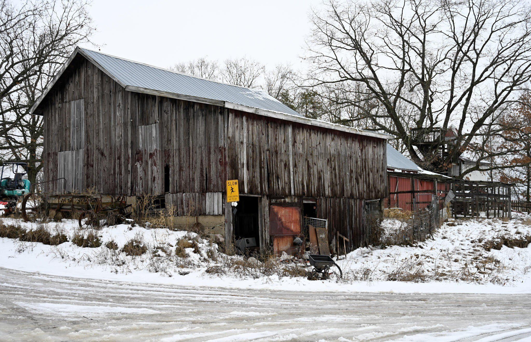 8492 Gibson Avenue. Lake, MI 48632