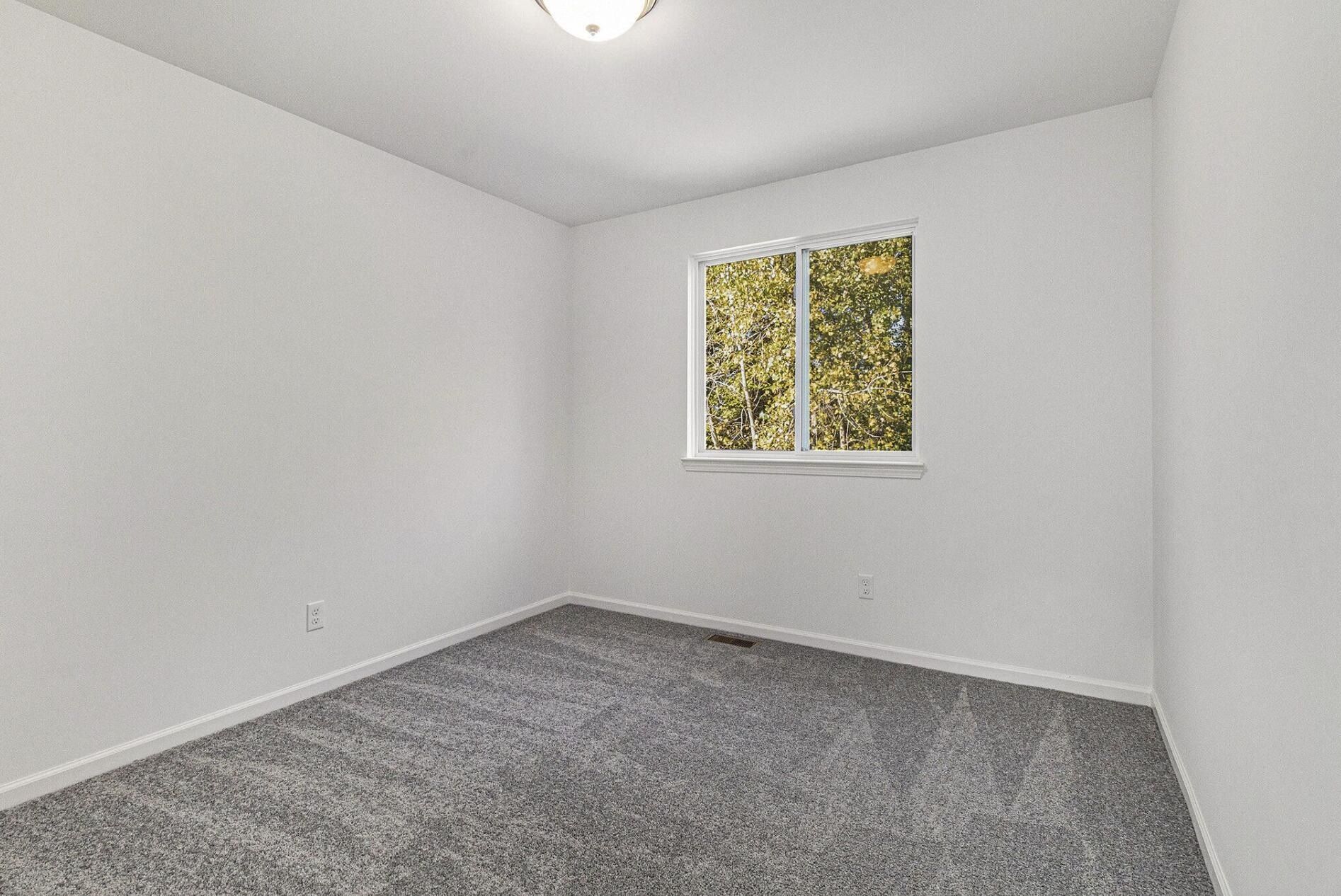 7177 Belle Pointe Drive. Belleville, MI 48111