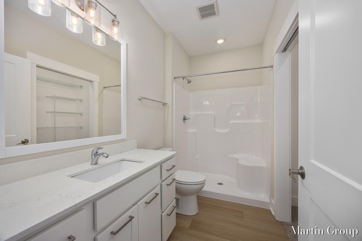 2247 Watertown Way Ne. Grand Rapids, MI 49505