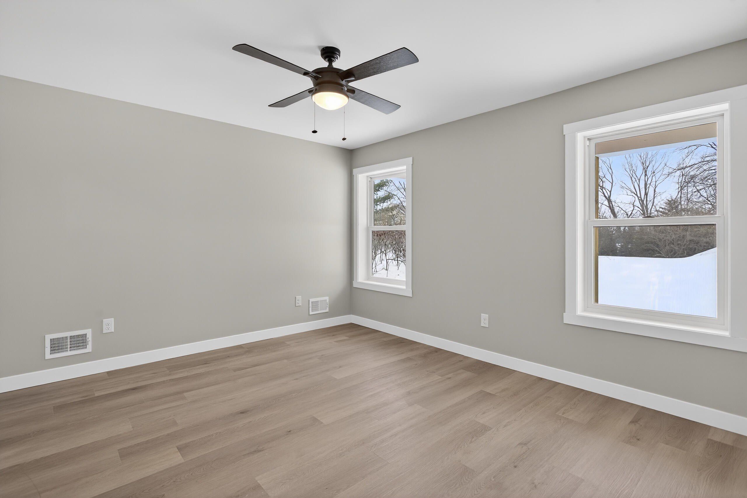 13945 Northmoor Drive. Cement City, MI 49233