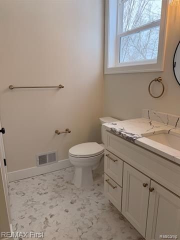 700 Devillen Avenue. Royal Oak, MI 48073