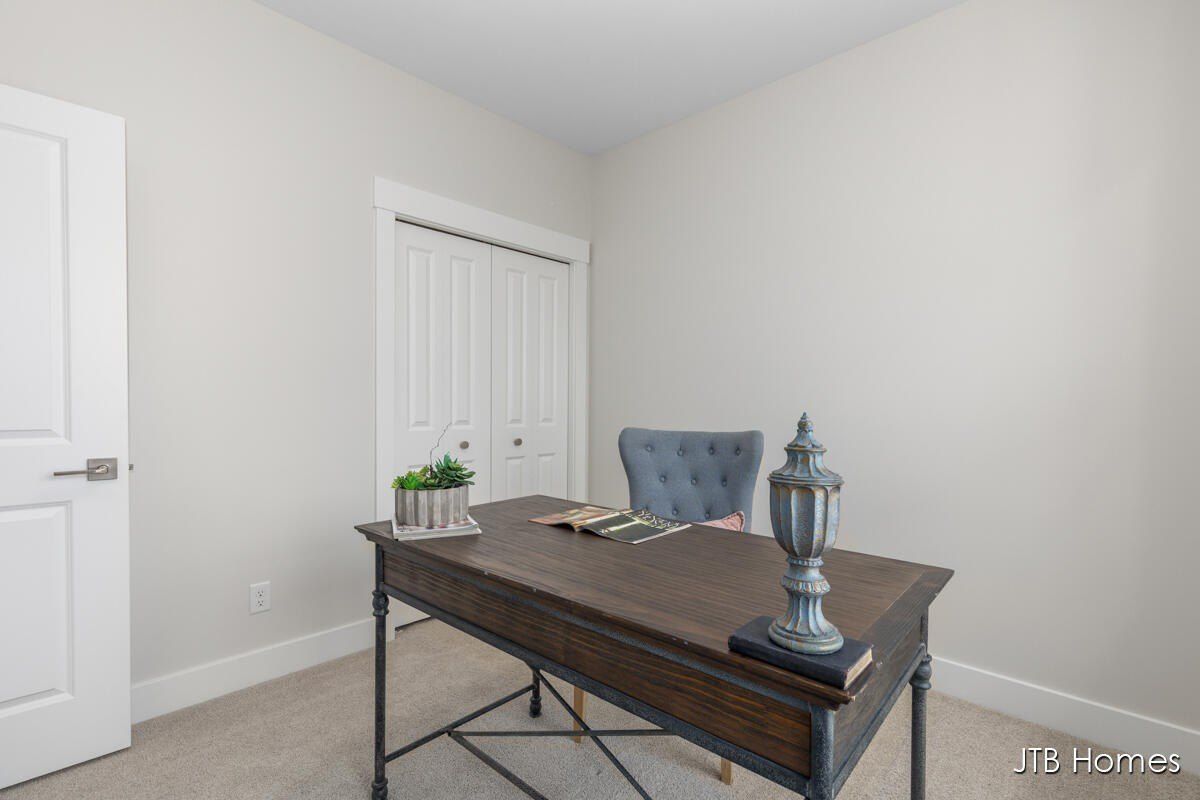 6602 Timber Crest Drive Ne Unit 53. Rockford, MI 49341