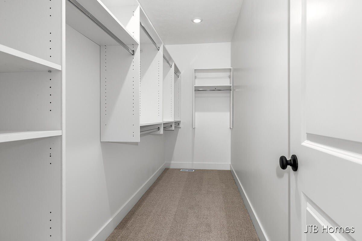 6604 Timber Crest Drive Ne Unit 54. Rockford, MI 49341