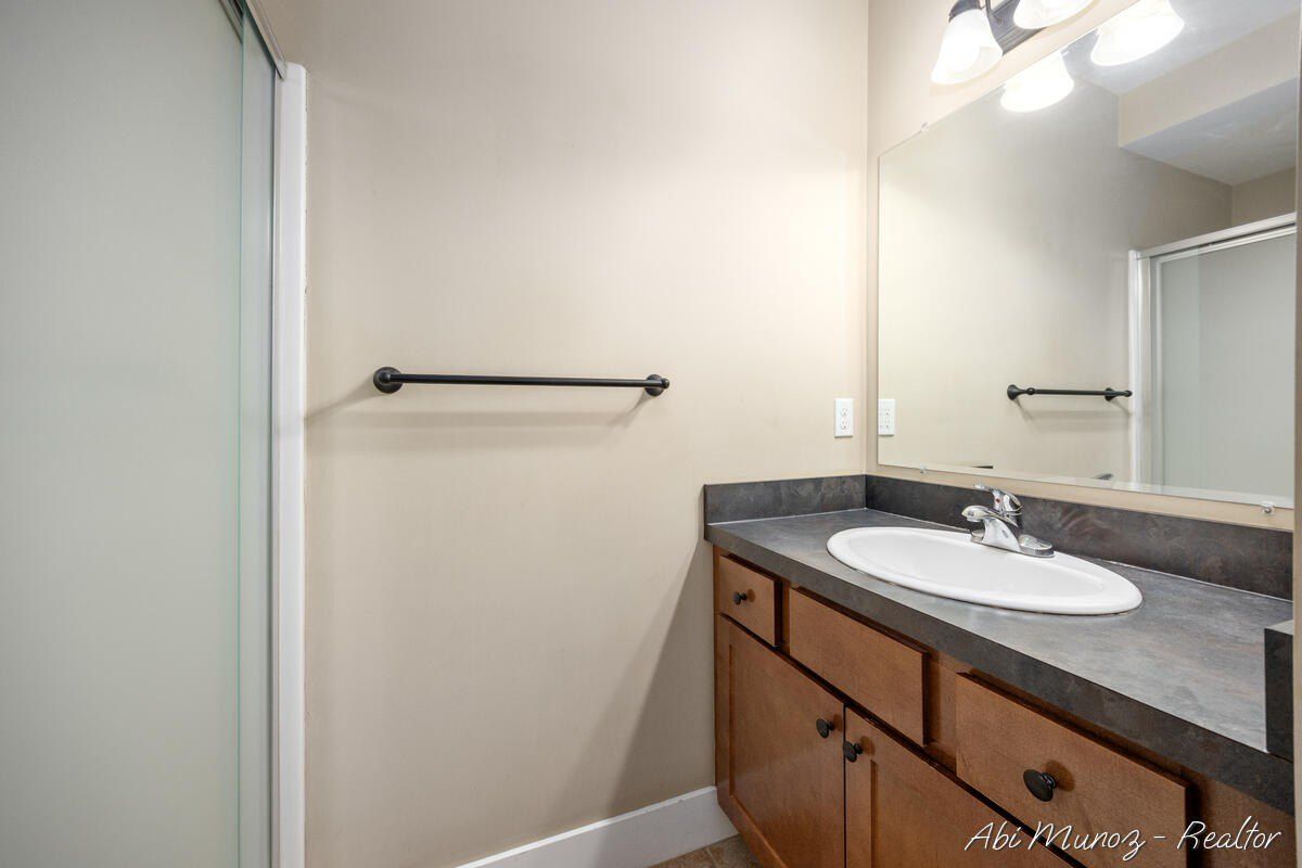 5123 Blazing Star Court Se. Kentwood, MI 49512