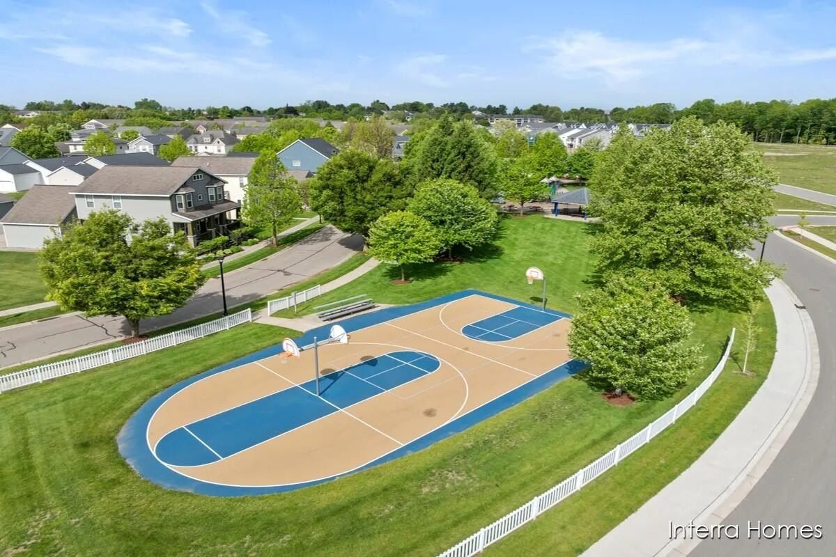 4239 Stratton Boulevard Se Unit 23. Kentwood, MI 49512