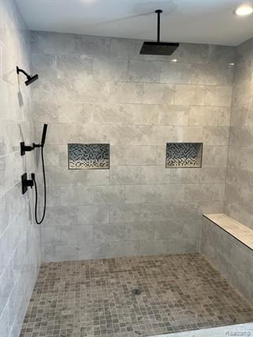 6833 John R Road. Troy, MI 48085