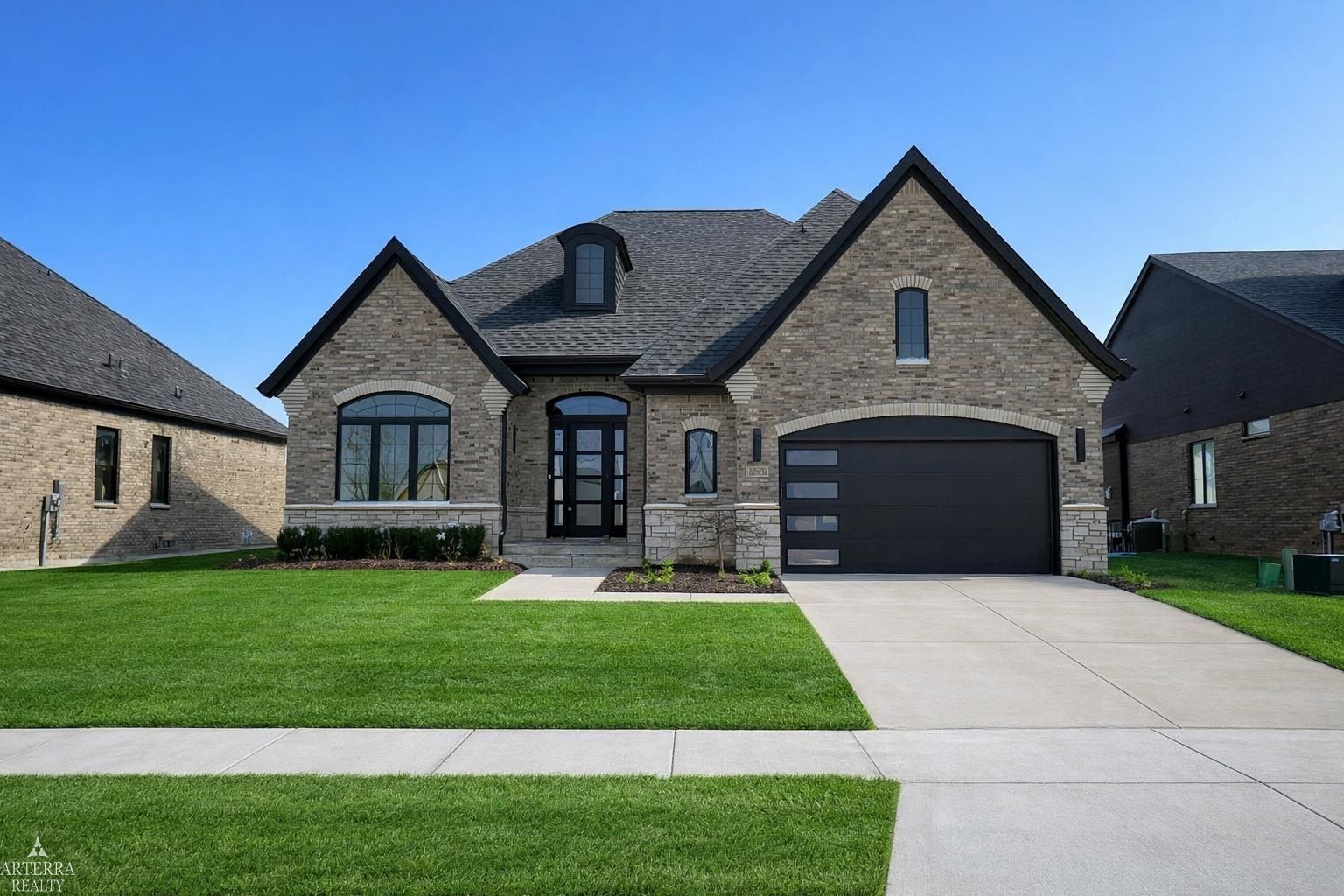 Quail View Drive. Washington Twp, MI 48094