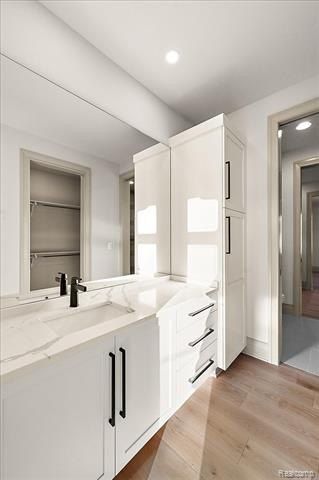 67736 Overlook Trail. Washington, MI 48095