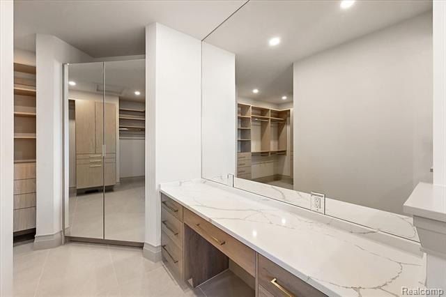 67736 Overlook Trail. Washington, MI 48095