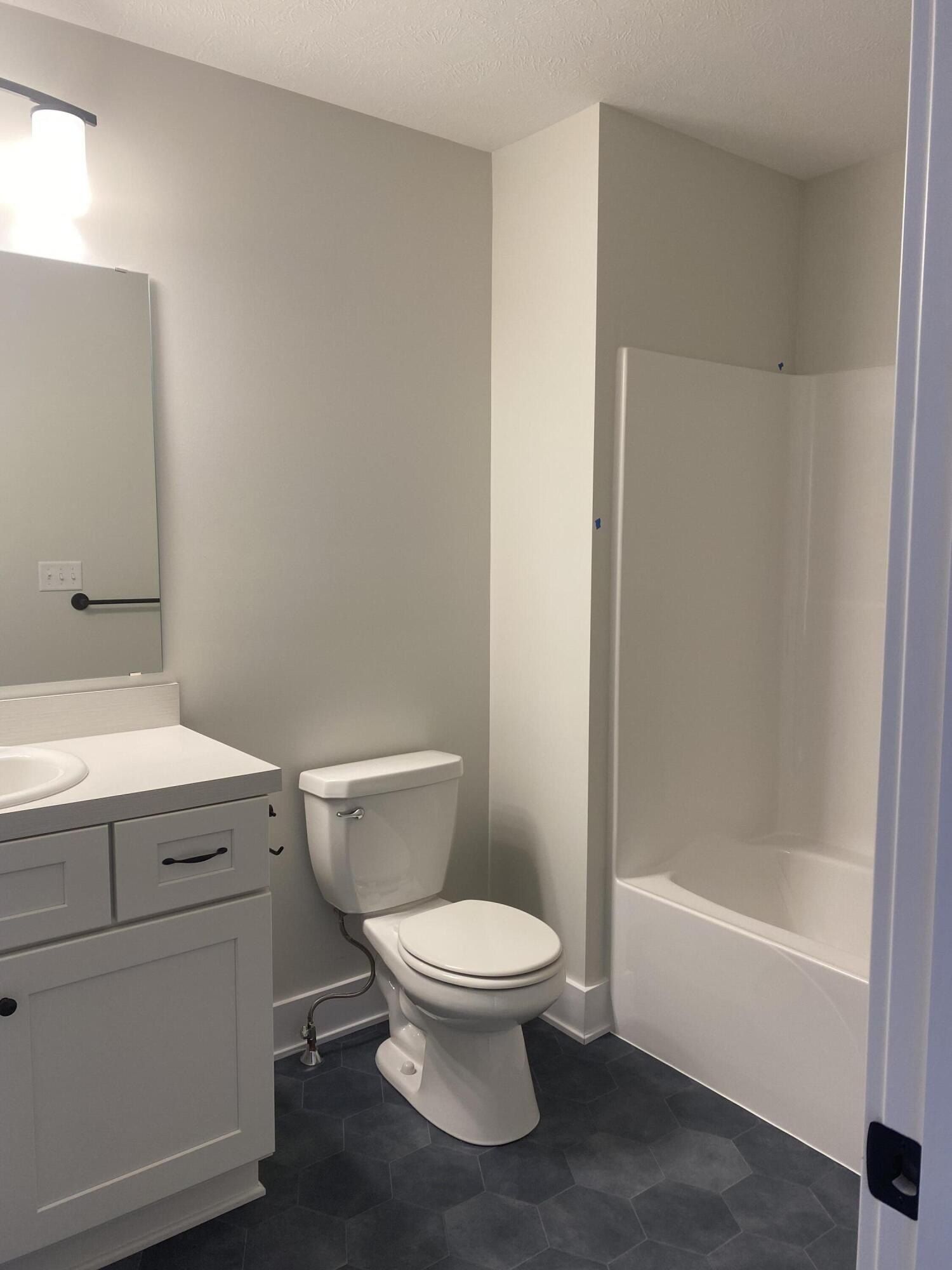 4241 Stratton Boulevard Se Unit 24. Kentwood, MI 49512