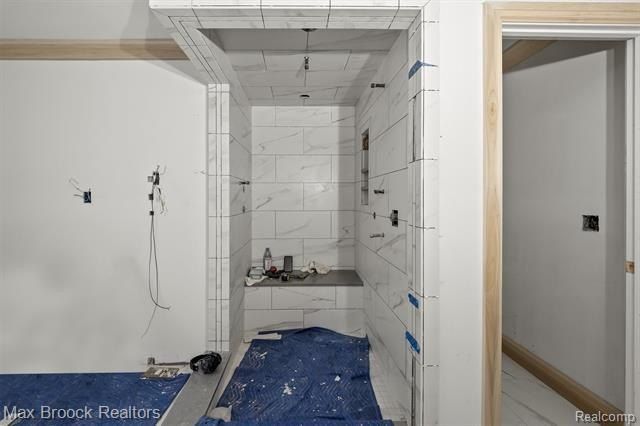 3627 Middlebury Lane. Bloomfield Hills, MI 48301