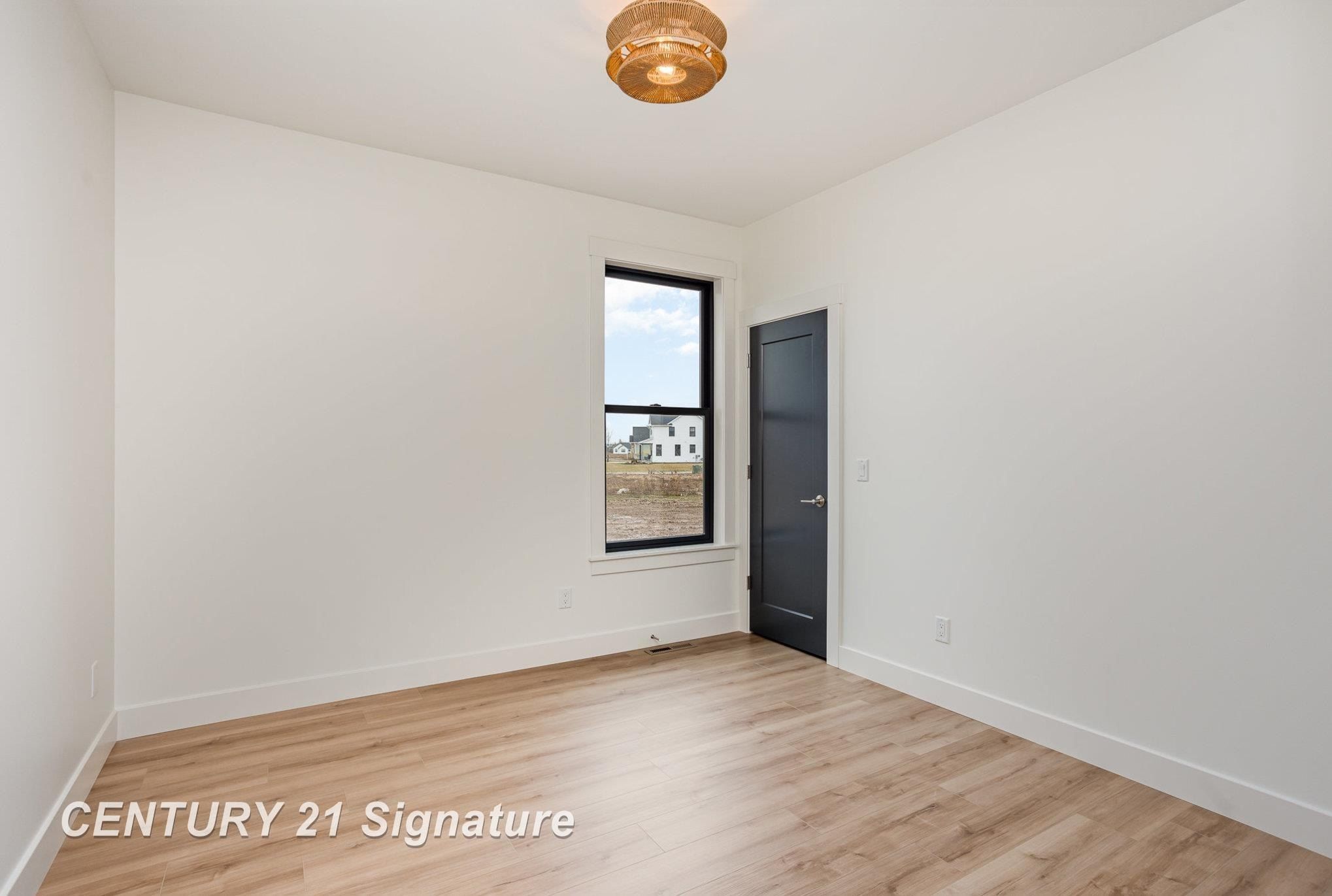 34 W Grove. Freeland, MI 48623