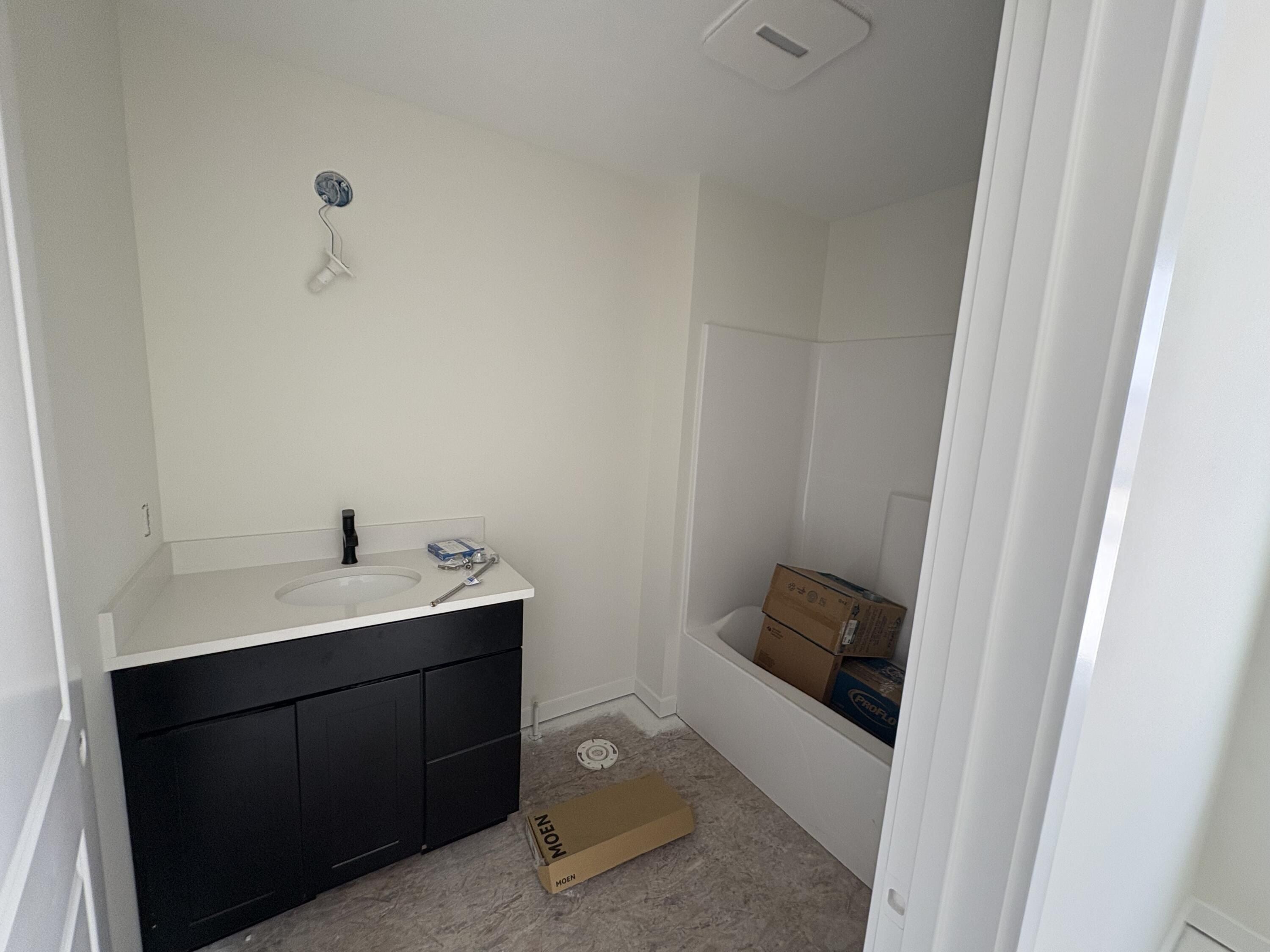 2823 Foxglove Lane. Kentwood, MI 49512