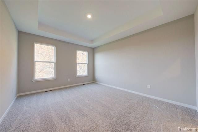 Moh 78 Round Rock Dr. Howell, MI 48843