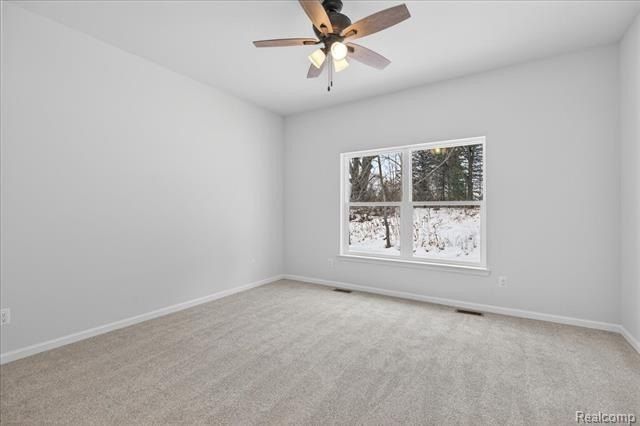 7460 Village Court. Davisburg, MI 48350