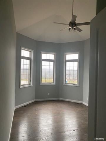 02 Bur Oak Lane. Oakland, MI 48363