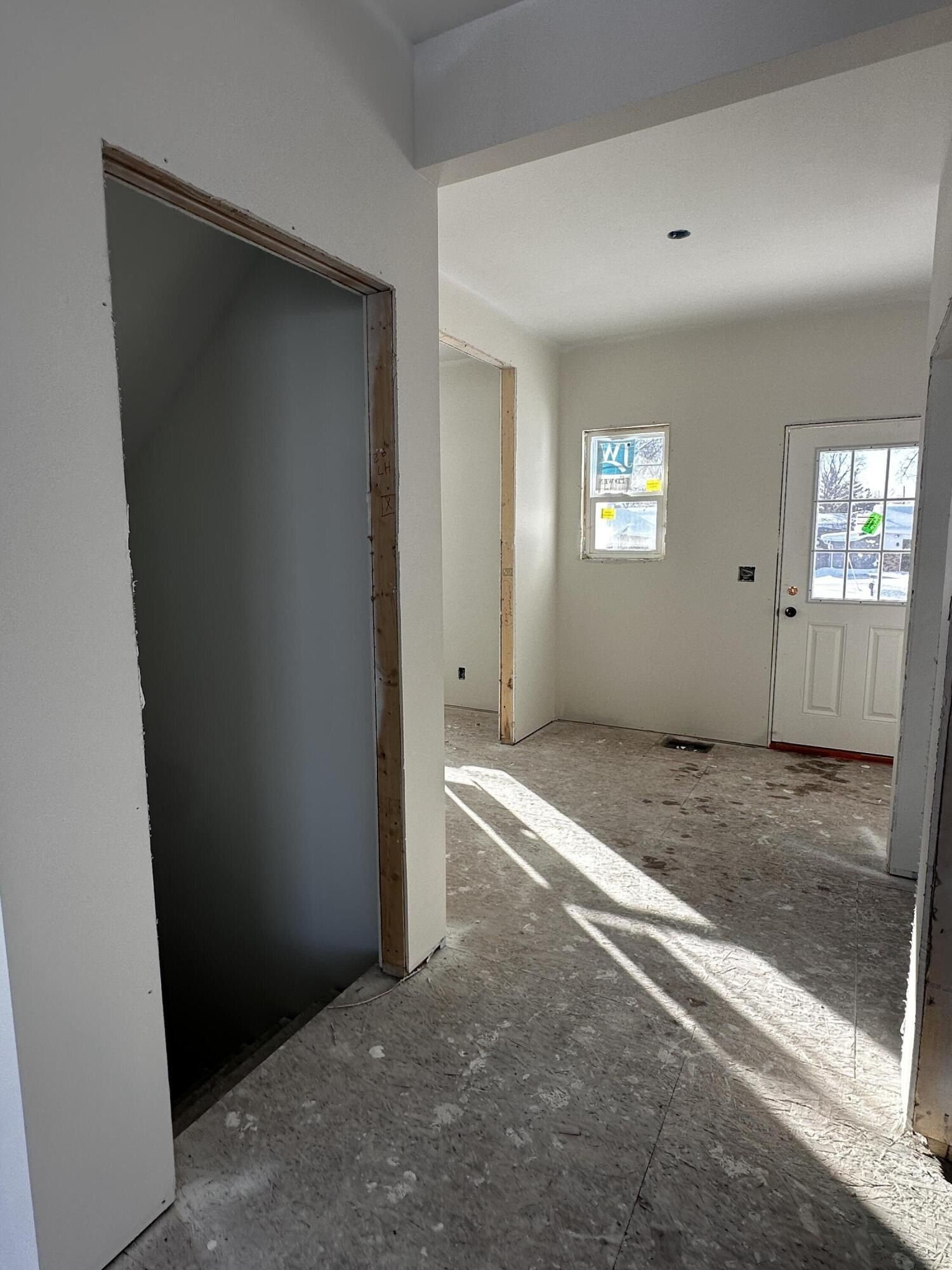 Lincoln Lawns Drive Nw. Grand Rapids, MI 49534