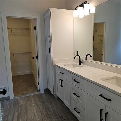 24092 Sawgrass Drive. Macomb, MI 48042