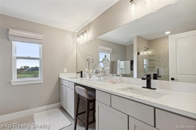 52105 Wellington Valley Drive. Macomb, MI 48042