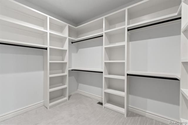 1101 Donald Avenue. Royal Oak, MI 48073